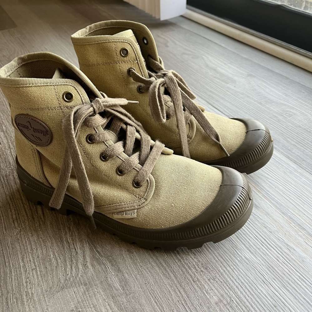 Camp Ways Men Size 6/women 7.5 Khaki Tan Hiking Camp boots